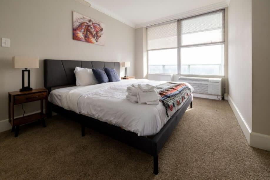 Cozysuites 800 Tower 2br With Gym! 35 * Louisville