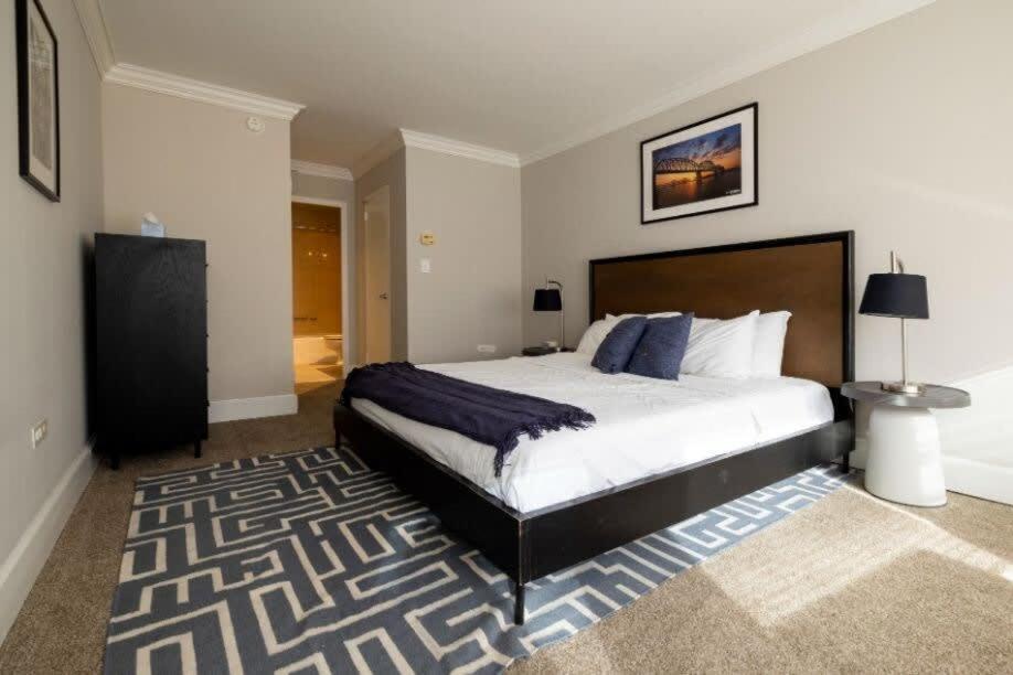 Apartment Cozysuites 800 Tower 2br With Gym! 35 *