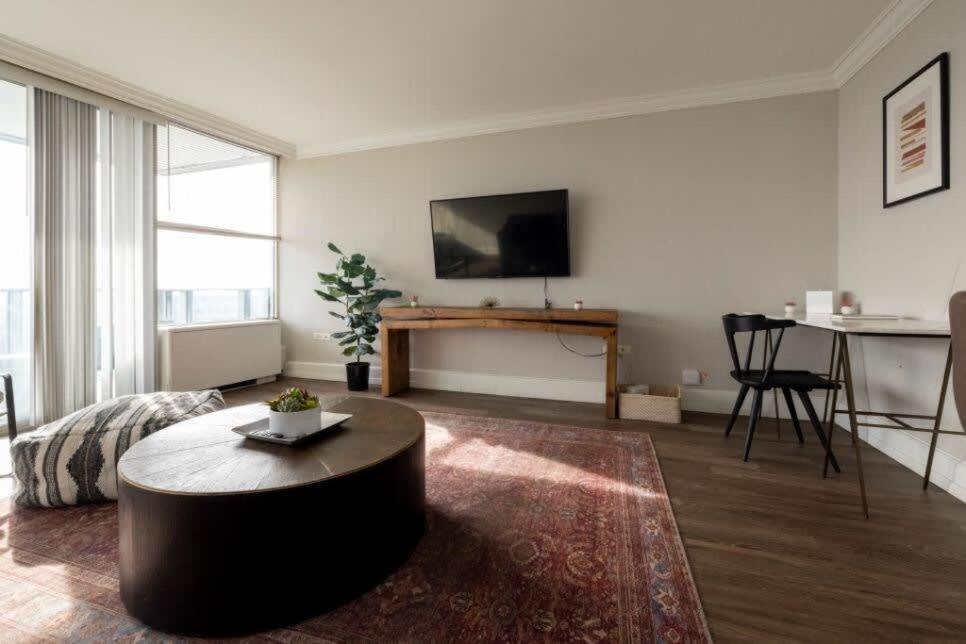 Cozysuites 800 Tower 2br With Gym! 35 Louisville