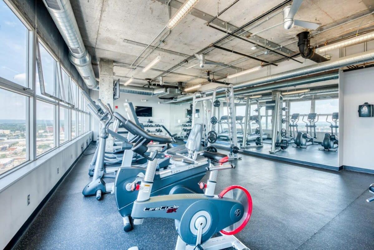 Cozysuites 800 Tower 2br With Gym! 35 Apartment *
