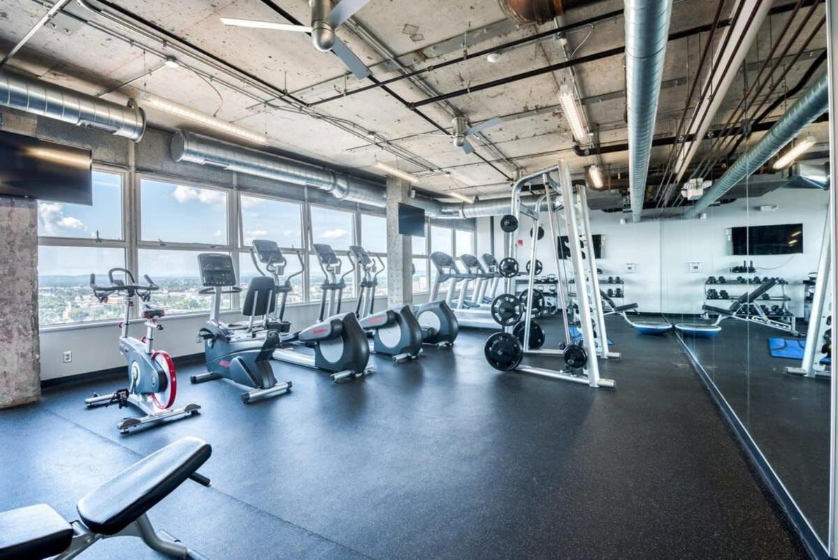 Cozysuites 800 Tower 2br With Gym! 35 *